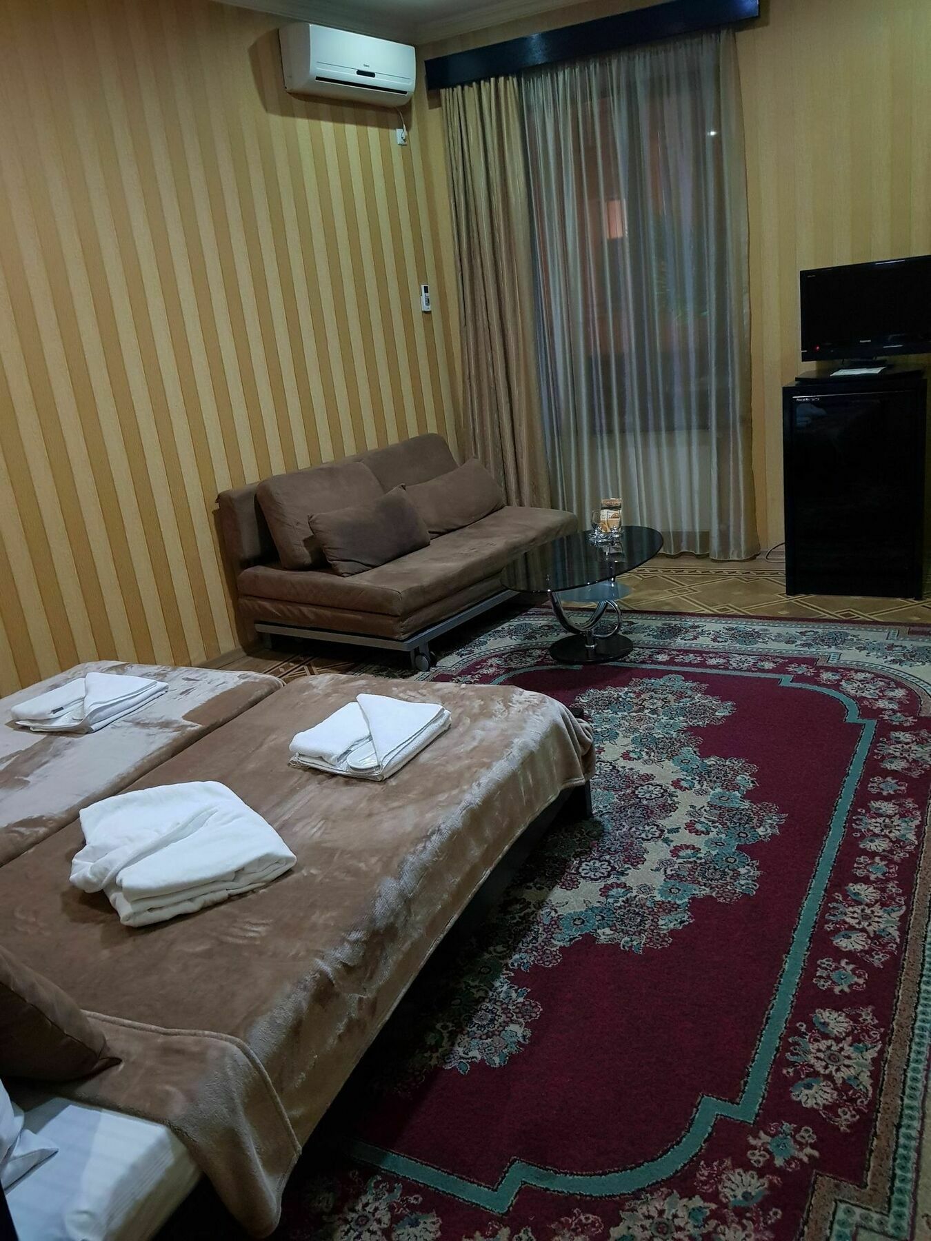Danisimo Hotel Тбилиси Экстерьер фото